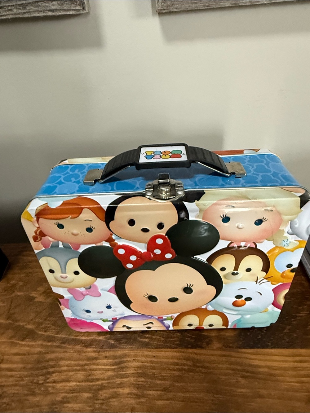 Tsum Tsum Disney Minnie Mouse Metal Lunch Box RARE